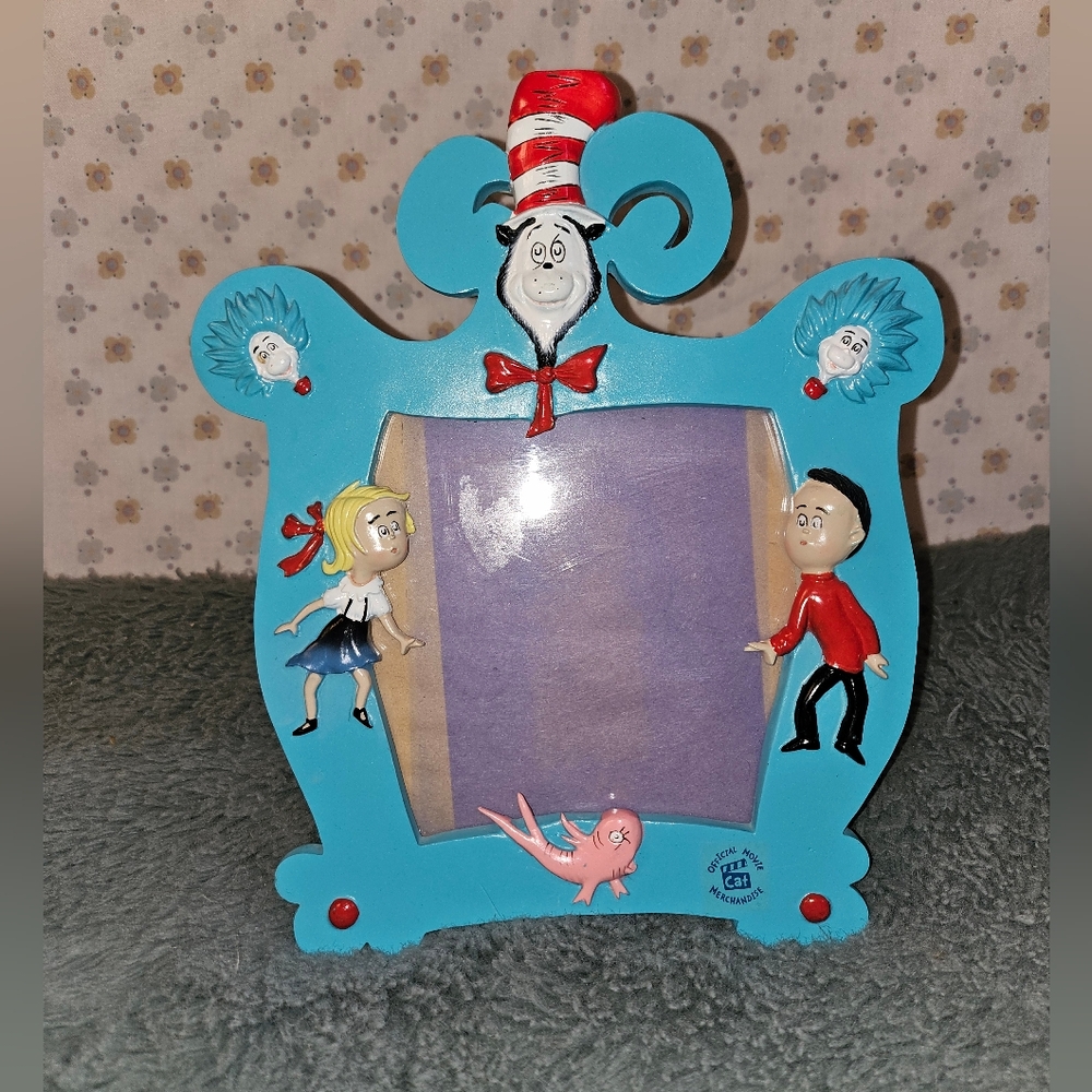 Cat in the hat photo frame